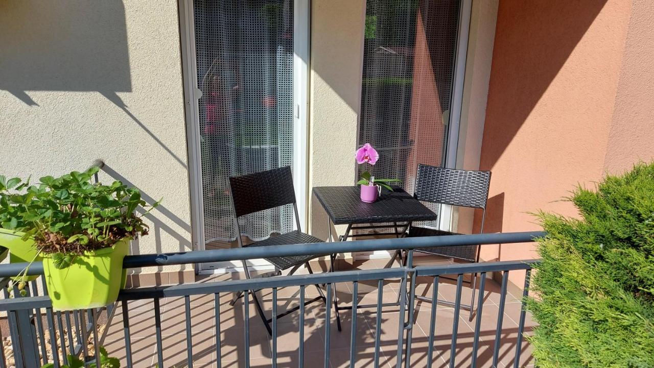 Amulett Suite Apartment Hajduszoboszlo Bagian luar foto